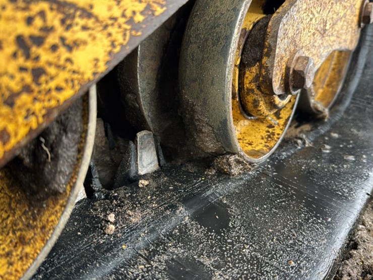 2013-caterpillar-279c-image-21