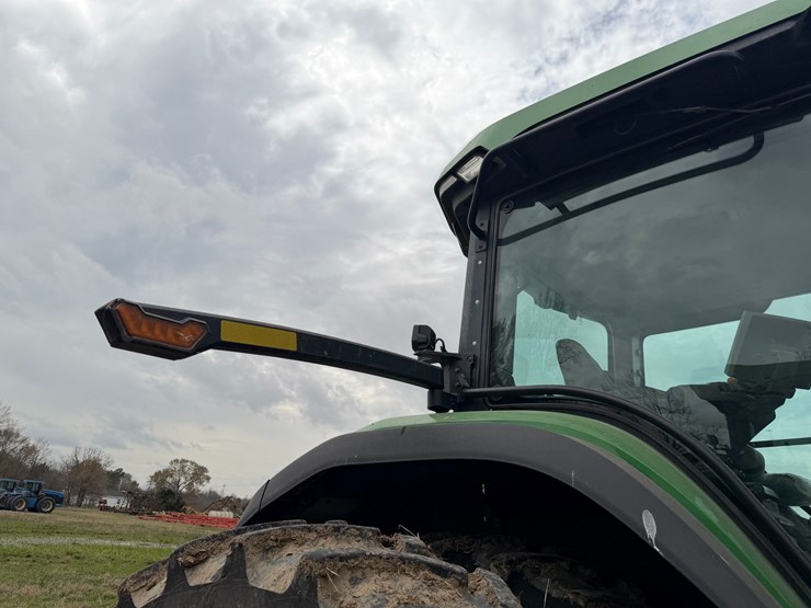 2023-john-deere-8r-310-image-44