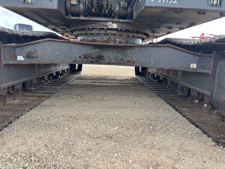 2022-volvo-ec220el-image-11