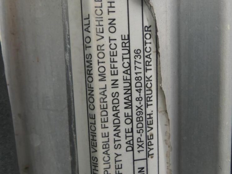 2004-peterbilt-379-image-22