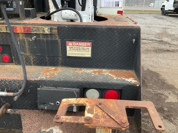 2014-international-7300-image-57