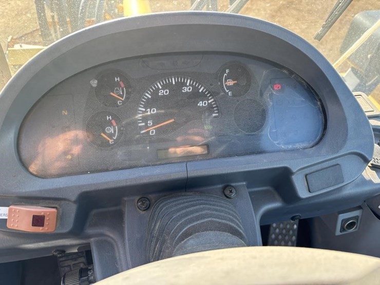 2007-komatsu-wa200-5-image-33