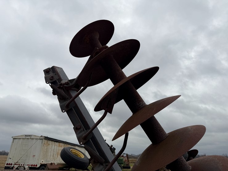 john-deere-630-image-15