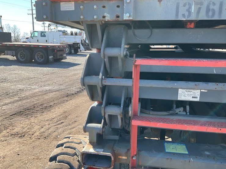 2015-skyjack-sj7135rt-image-48