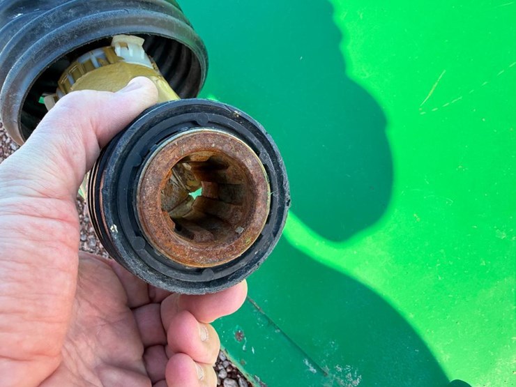 2020-john-deere-mx8-image-17