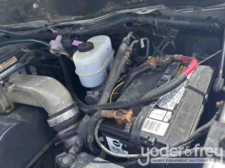 2004-dodge-ram-3500-image-34