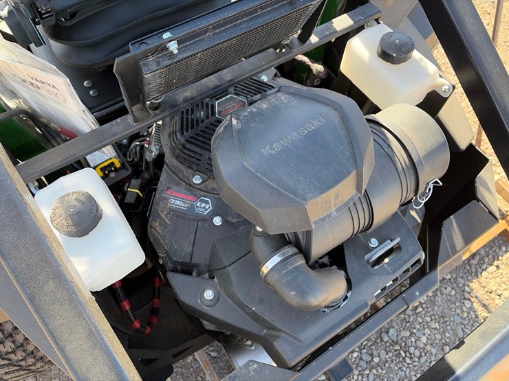 2025-yakta-yxr-920-commercial-zero-turn-mower-image-11