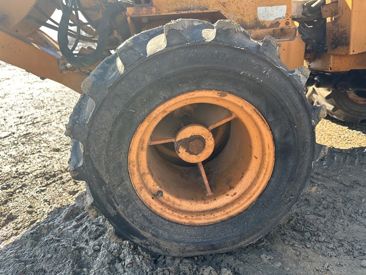 case-maxi-sneaker-image-61