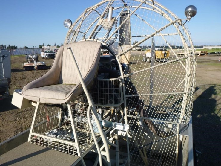 2001-unknown-trailer-image-17