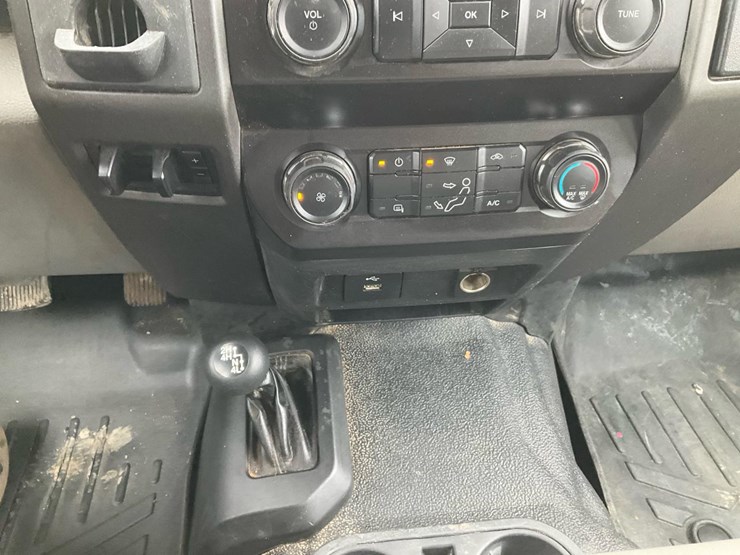 2019-ford-f550-xl-image-70