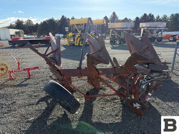 massey-ferguson-57-image-3