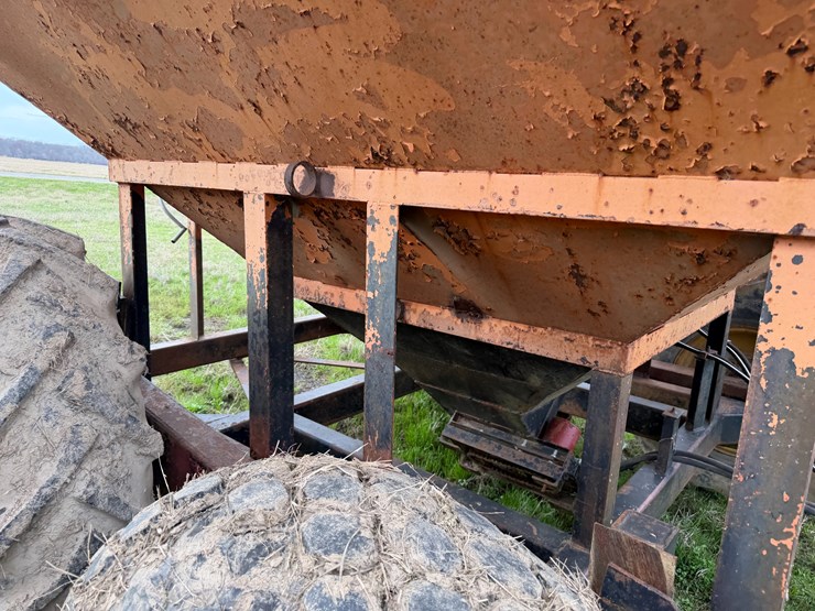 #41024-•-dennis-grain-cart-image-34