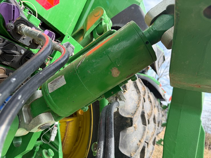 2023-john-deere-8r-310-image-22