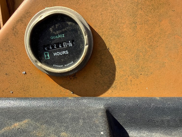 lull-644b-42-image-31