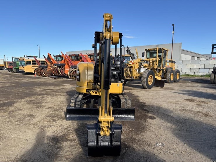 caterpillar-303.5-image-6