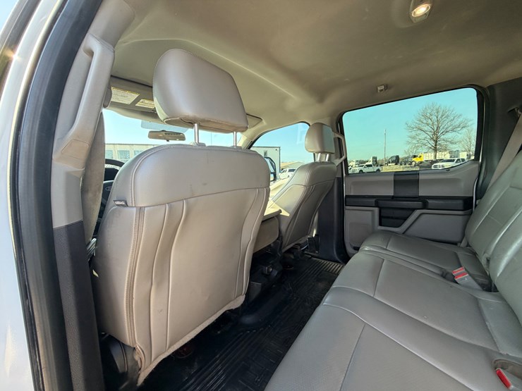 ford-f350-xl-image-15