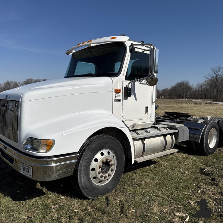 2004 INTERNATIONAL 9200