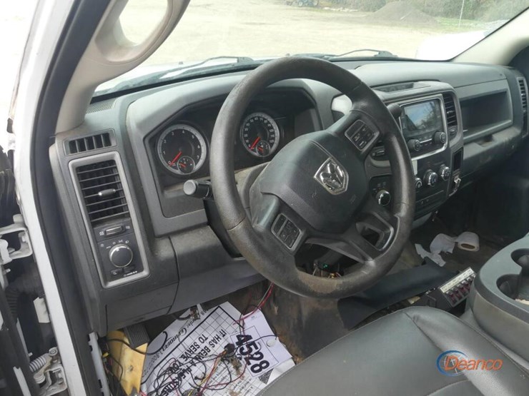 2015-dodge-ram-1500-image-9