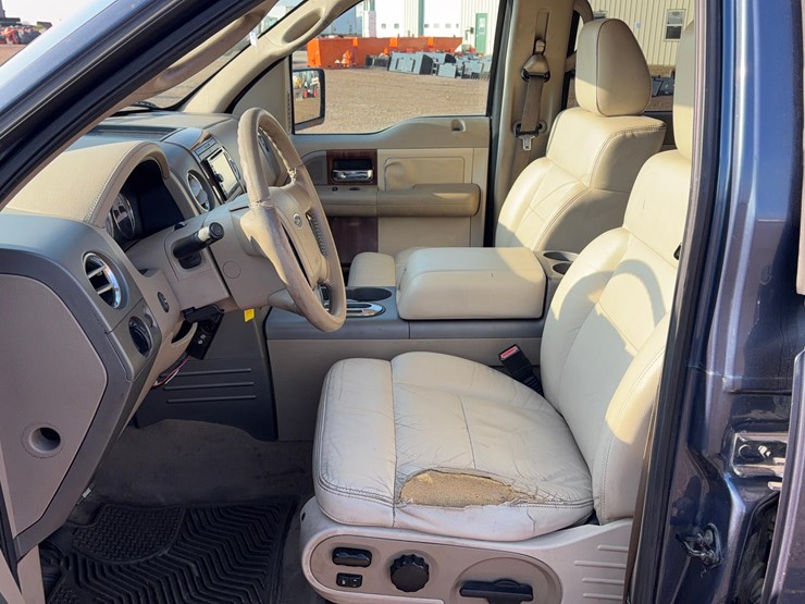 2004-ford-f150-image-19