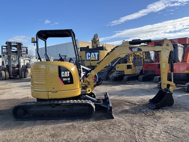 caterpillar-303.5-image-7