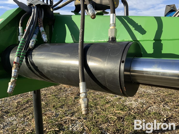 2013-rhino-3500-image-16