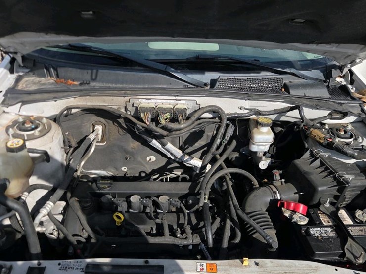 2011-ford-escape-xlt-image-15