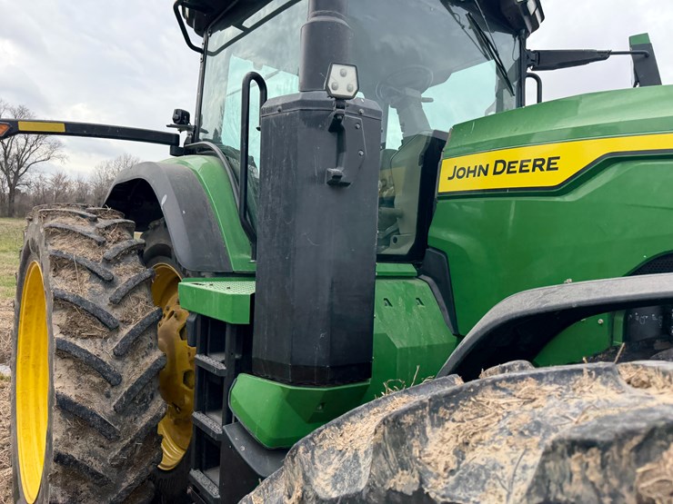 2023-john-deere-8r-310-image-40