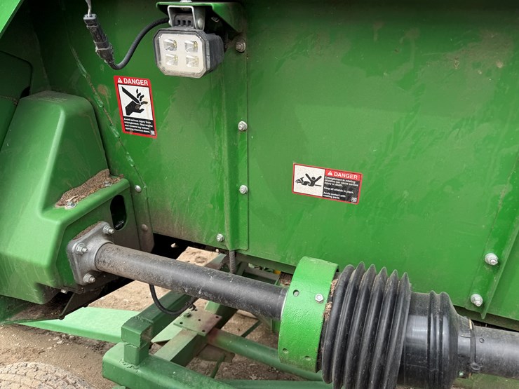 john-deere-c8r-image-19