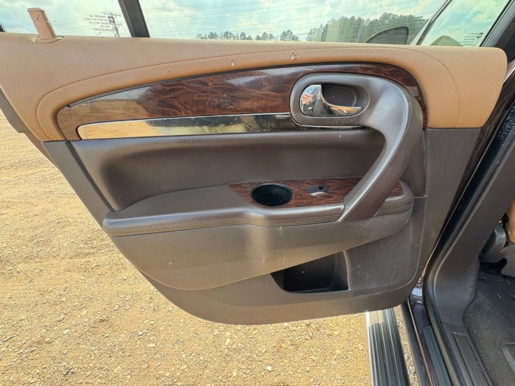 2016-buick-enclave-image-18