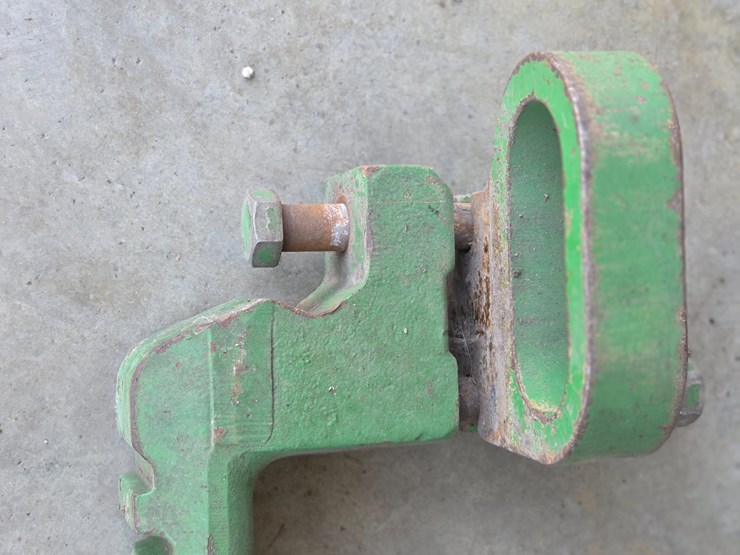 2013-john-deere-8285r-image-18