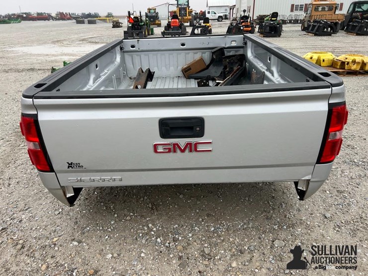 2015-gmc-3500-image-6