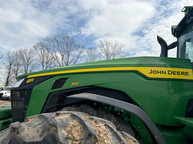 2023-john-deere-8r-310-image-31