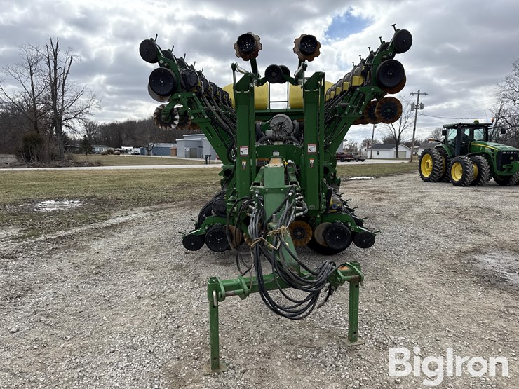 john-deere-1790-image-2