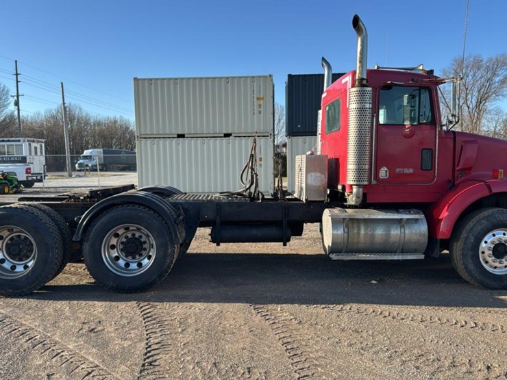 2005-kenworth-t800-image-6