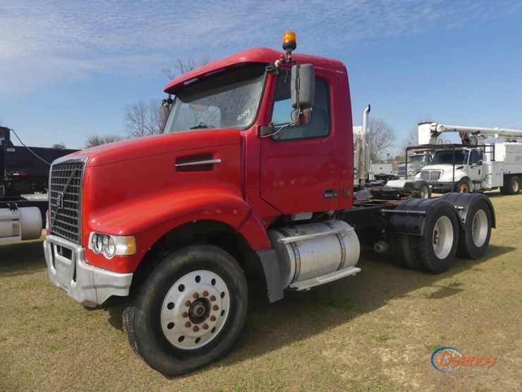 2004-volvo-truck-tractor,-s/n-4v4kc9gh04n352976:-t/a,-day-cab,-ve-d12-465-eng.,-eaton-10-sp.,-wet-kit,-11r24.5-tires,-487k-mi.-image-22