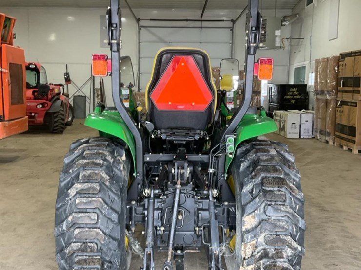 2010-john-deere-3520-image-4