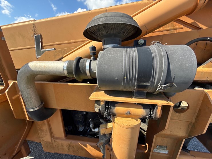 lull-644b-42-image-25