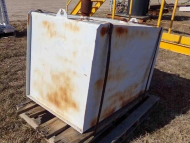 fuel-tank-52"-x-30"-x-15"-image-2