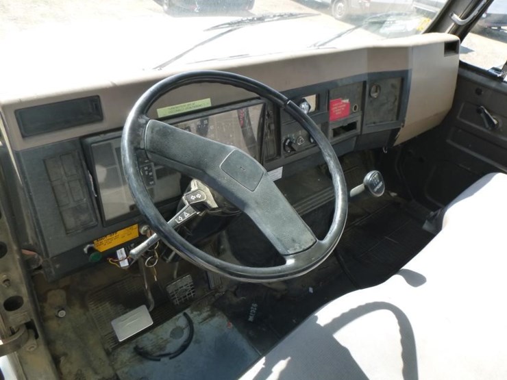 1993-international-4700-image-8
