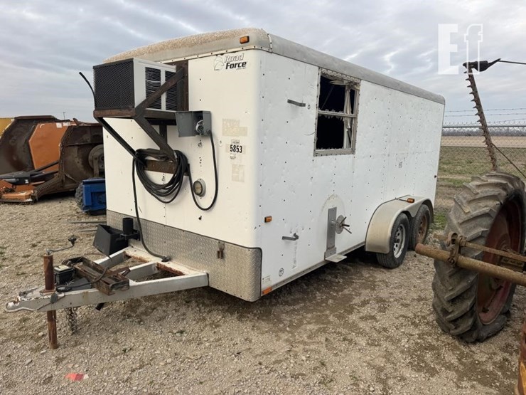 enclosed-trailer-image-1