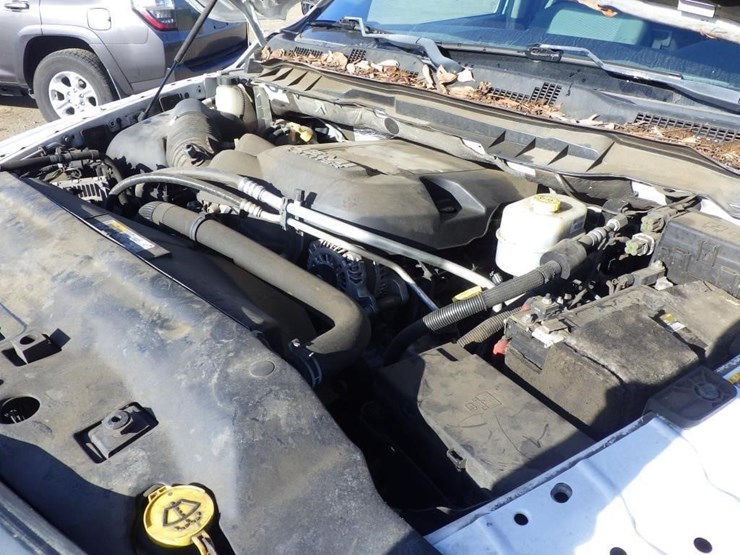 2018-dodge-2500-image-10