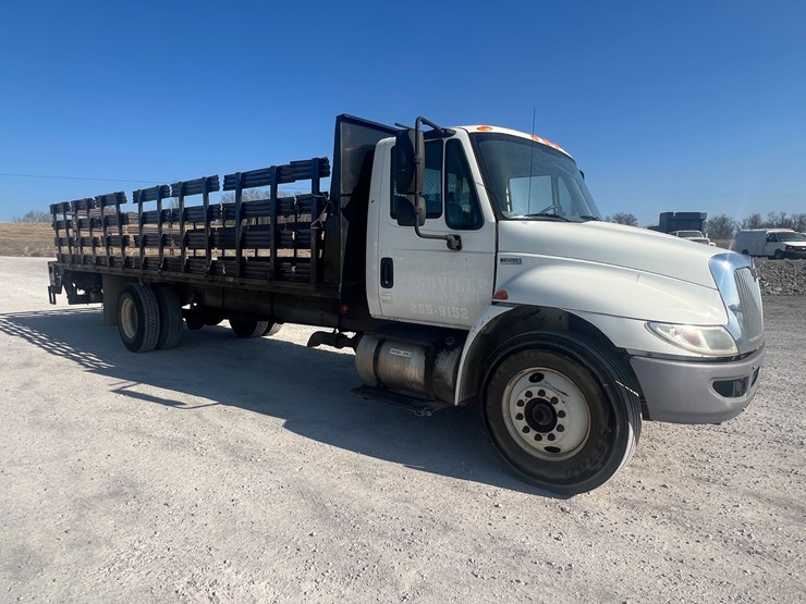 2015-international-4300-image-2