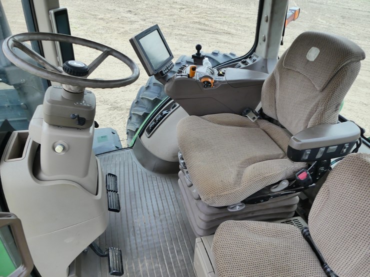 john-deere-8370r-image-12
