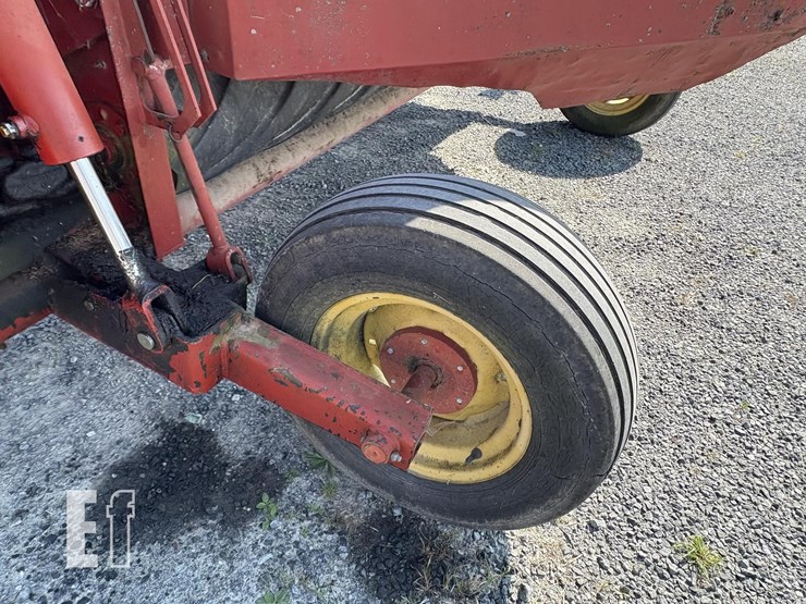 new-holland-492-image-10