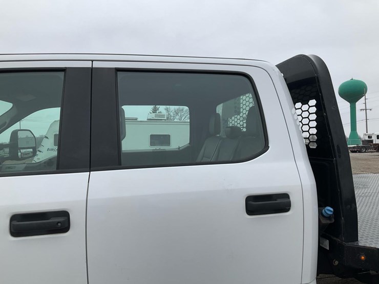 2019-ford-f550-xl-image-21