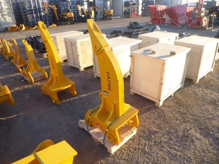 caterpillar-320-image-4