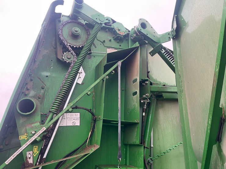 john-deere-560m-image-18