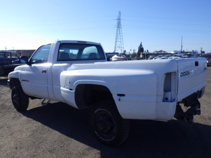 2001-dodge-ram-3500-image-5