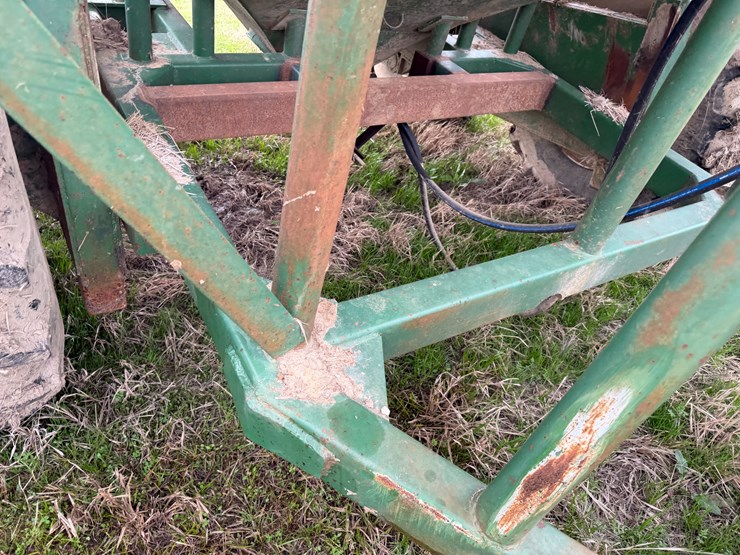 #41023-•-grain-cart-image-40