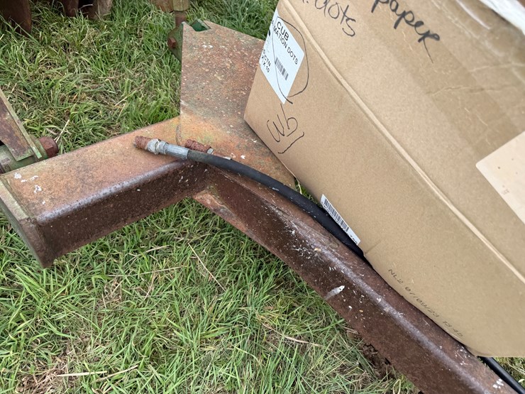 john-deere-630-image-37